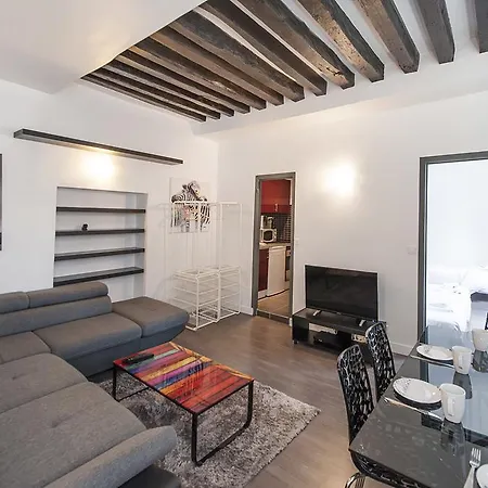 Beautiful Chapon Apartment Paris